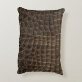 Genuine brown alligator leather, close up to show アクセントクッション (裏面(縦))