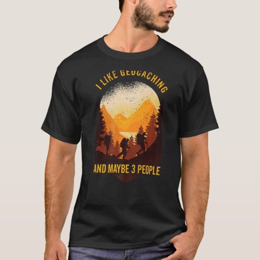 Geocaching私はGeocachingが好きで、おそらく3人のGe Tシャツ (正面)