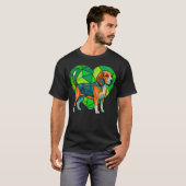 Geometric Beagle with Green Heart background Tシャツ (正面フル)