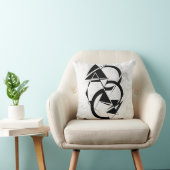 Geometric Black and White Throw Pillow クッション (椅子)