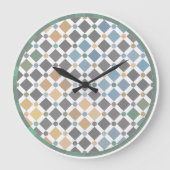 Geometric Diamond Pattern Wall Clock – Modern Alha ラージ壁時計 (正面)
