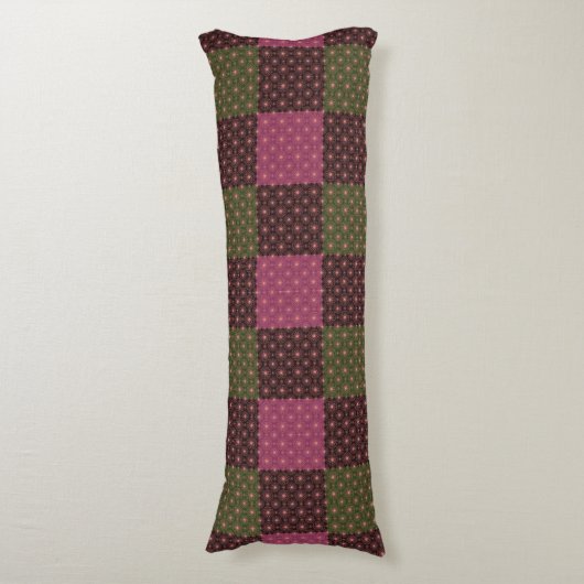 Geometric Ethnic Pattern Body Pillow – Burgundy Re ボディピロー (正面縦)