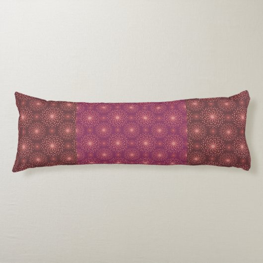 Geometric Ethnic Pattern Body Pillow – Burgundy Re ボディピロー (正面)