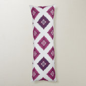 Geometric Ethnic Pattern Body Pillow – Burgundy Re ボディピロー (裏面 (縦))
