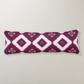 Geometric Ethnic Pattern Body Pillow – Burgundy Re ボディピロー (裏面)
