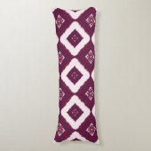 Geometric Ethnic Pattern Body Pillow – Burgundy Re ボディピロー (正面縦)