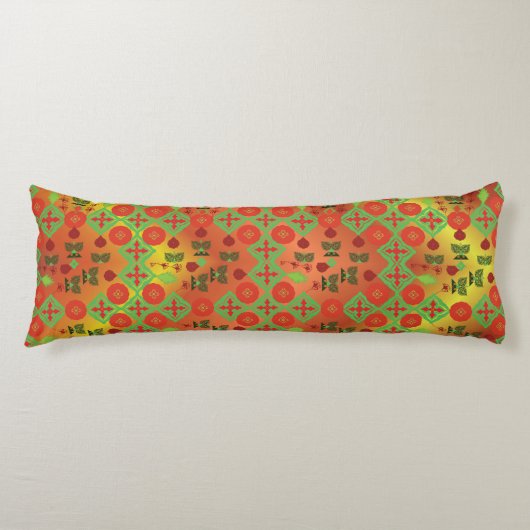 Geometric Ethnic Pattern Body Pillow – Burgundy Re ボディピロー (正面)