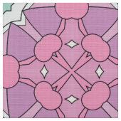 Geometric floral pattern in pink and green hue ファブリック (クローズアップ)