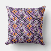 Geometric Halloween Plaid - Purple, Orange, White クッション (正面)