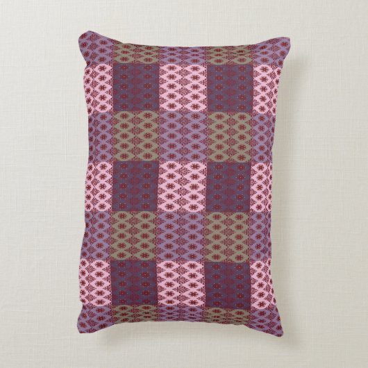 Geometric Patchwork Throw Pillow – Modern Purple C アクセントクッション (裏面(縦))