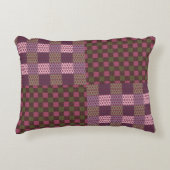 Geometric Patchwork Throw Pillow – Modern Purple C アクセントクッション (正面)
