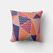 Geometric pattern. Abstract triangle background. V クッション (正面)