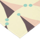 Geometric pattern in retro vibe テーブルクロス (アングル)