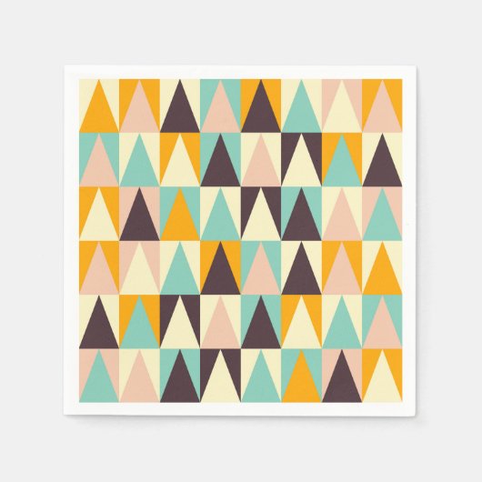 Geometric pattern of multi-colored triangles スタンダードカクテルナプキン (正面)