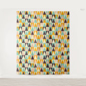 Geometric pattern of multi-colored triangles タペストリー (正面)