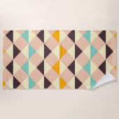 Geometric pattern overlapping diamonds & triangle ビーチタオル (正面)