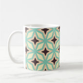 Geometric pattern with alternating dark star shape コーヒーマグカップ (左)