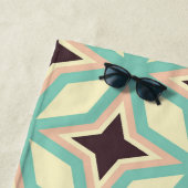 Geometric pattern with alternating dark star shape ビーチタオル (インサイチュ)