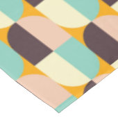 Geometric pattern with overlapping half-circles テーブルクロス (アングル)