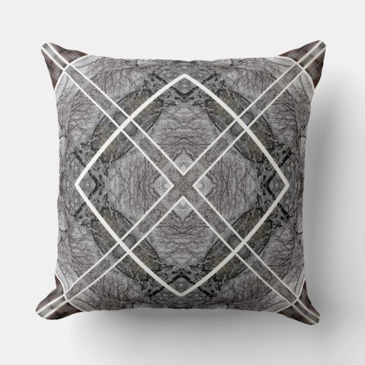Geometric Pattern with Snowy Winter Trees クッション (正面)