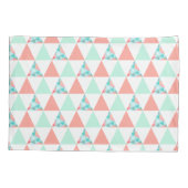 Geometric Triangles Mint Green Coral Pink Pattern 枕カバー (裏面)