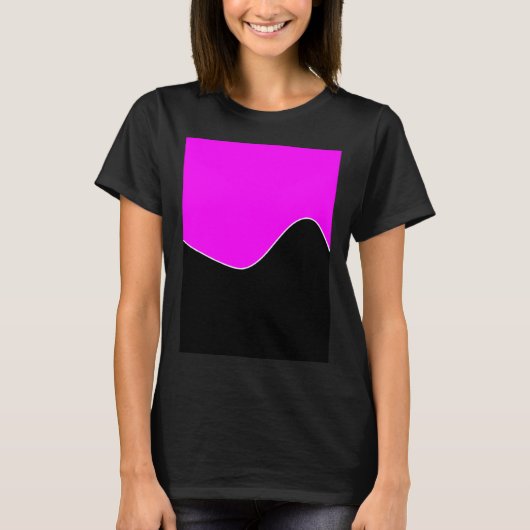 GEOMETRIC TWO TONE PATTERN FUCHSIA AND BLACK Tシャツ (正面)