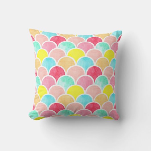 geometric watercolor seamless pattern, scales of m クッション (正面)