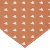 Geometry in Love - cream on red ochre – パターン。 テーブルクロス (アングル)
