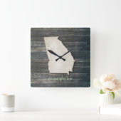 Georgia Wall Clock – Rustic Farmhouse State Decor スクエア壁時計 (ホーム)