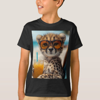 Gepard mit entspannter Strandstimmung Tシャツ