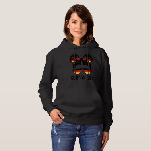 German Girl Messy Bun Germany Pride Patriotic Wome パーカ (正面フル)