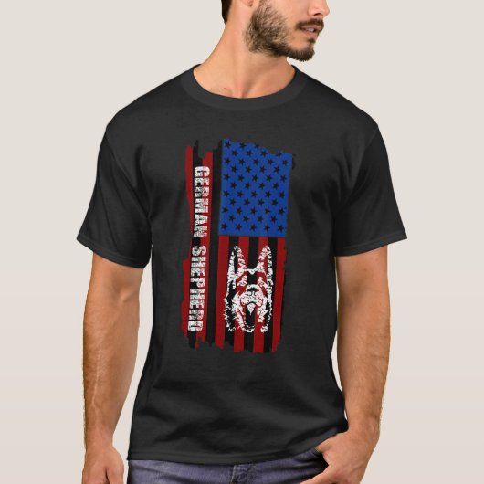 German Shepherd American Flag Protective Dog Tシャツ (正面)