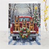 German Shepherd Christmas Red Truck Holiday カード (黄色い花)