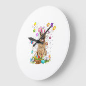 German Shepherd Dog Easter Egg Hunting Basket East ラージ壁時計 (傾斜)