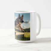 German Shepherd Elegant Coffee Mug コーヒーマグカップ (正面右)