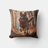 German Shepherd Elegant Throw Pillow クッション (正面)