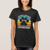 German Shepherd Grandpa  for Dad GSD K9 Paw Print  Tシャツ (正面)