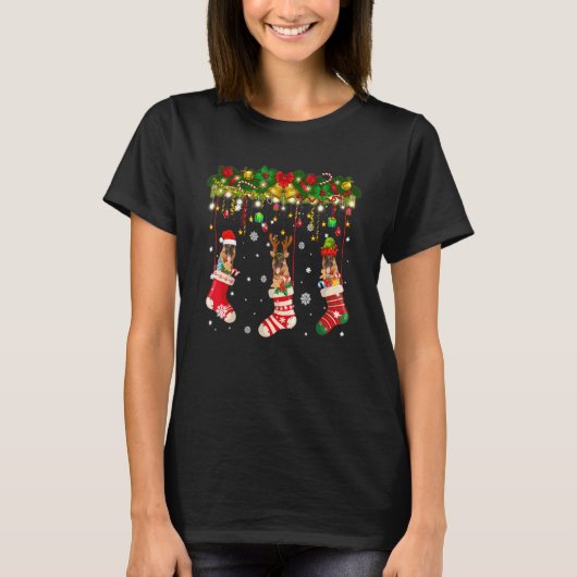 German Shepherd In Sock Xmas Reindeer Santa Elf Do Tシャツ (正面)