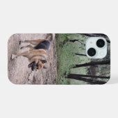 German Shepherd on a Forest Trail iPhone 15ケース (裏面横)