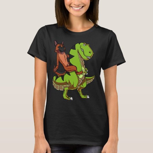 German Shepherd Riding T Rex Dinosaur Tシャツ (正面)