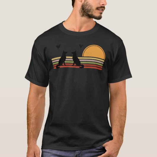 German Shepherds Sitting Silhouette Chicken Or Lov Tシャツ (正面)