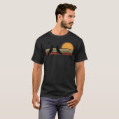 German Shepherds Sitting Silhouette Chicken Or Lov Tシャツ (正面フル)