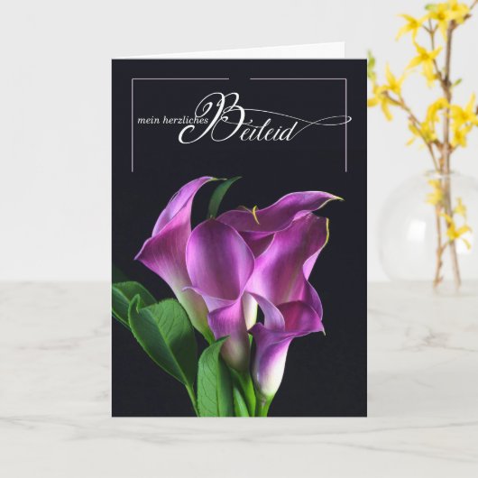 German Sympathy Beileid Purple Lilies カード (黄色い花)