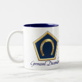 Germannaの子孫はマグに2ある調子を与えました ツートーンマグカップ (左)