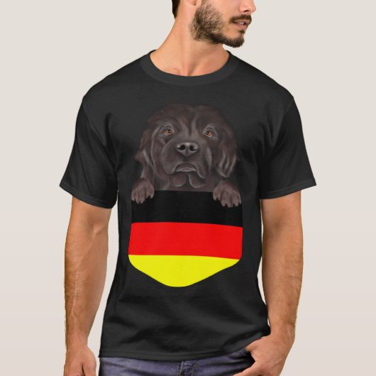 Germany Flag Newfoundland Dog In Pocket Tシャツ (正面)