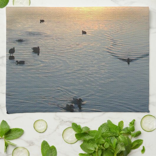 Geschurtuch Sonenuntergeng am See mit Enten キッチンタオル (折り畳み)