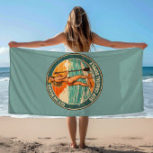Get On Board SUP Pinup Paddleboard Retro Surf Shop ビーチタオル