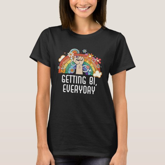 Getting Bi Everyday Bisexual Rainbow Pride Bisexua Tシャツ (正面)