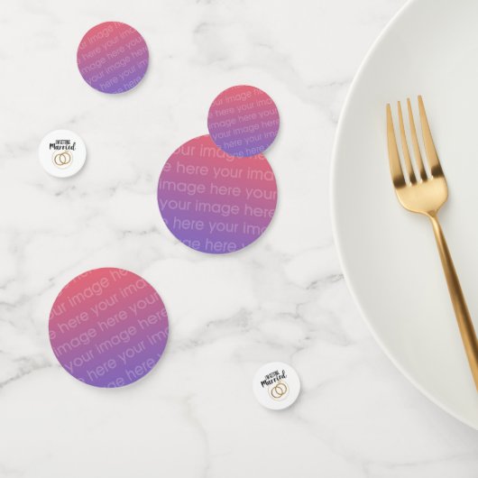 Getting Marriedは自分の写真を追加しカスタマイズた コンフェッティ (グループ)