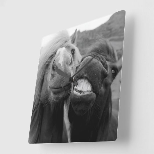 Gettyのイメージ|の微笑の馬 スクエア壁時計 (傾斜)